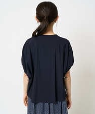 F1BHA62120 MK MICHEL KLEIN(小さいサイズ)(メゾン ドゥ サンク) 【小さいサイズ】スキッパーデザインブラウス/UVカット/接触冷感/洗える/セットアップ対応 ベージュ