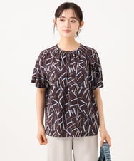 F1BHD68140 MK MICHEL KLEIN(小さいサイズ)(メゾン ドゥ サンク) 【小さいサイズ】[接触冷感/洗える]アートプリントブラウス ブラウン