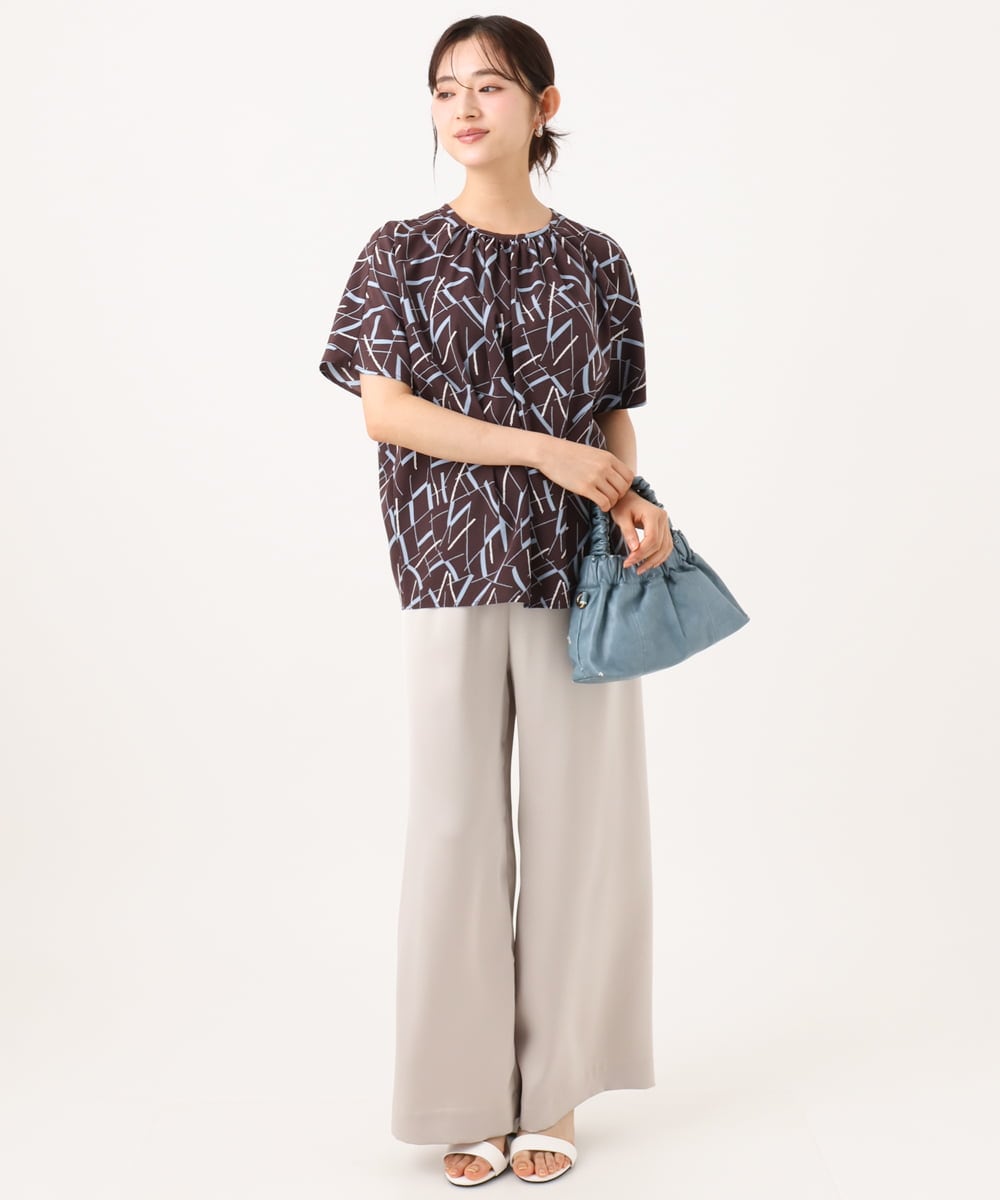 F1BHD68140 MK MICHEL KLEIN(小さいサイズ)(メゾン ドゥ サンク) 【小さいサイズ】[接触冷感/洗える]アートプリントブラウス ブラウン