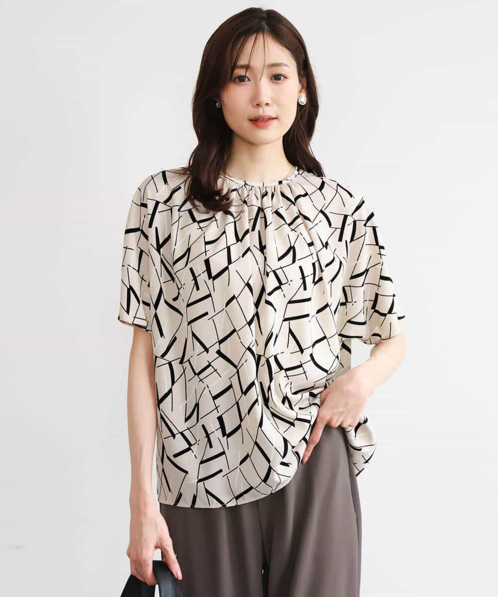 F1BHD68140 MK MICHEL KLEIN(小さいサイズ)(メゾン ドゥ サンク) 【小さいサイズ】[接触冷感/洗える]アートプリントブラウス ベージュ