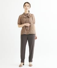 F1BIS04130 MK MICHEL KLEIN(小さいサイズ)(メゾン ドゥ サンク) 【小さいサイズ】リボンタイ付きボタニカル柄シフォンブラウス/洗える ブラウン