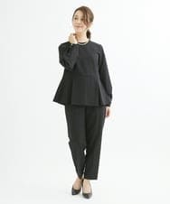 F1BJS34130 MK MICHEL KLEIN(小さいサイズ)(メゾン ドゥ サンク) 【小さいサイズ】ペプラムシルエットブラウス/洗える モカ