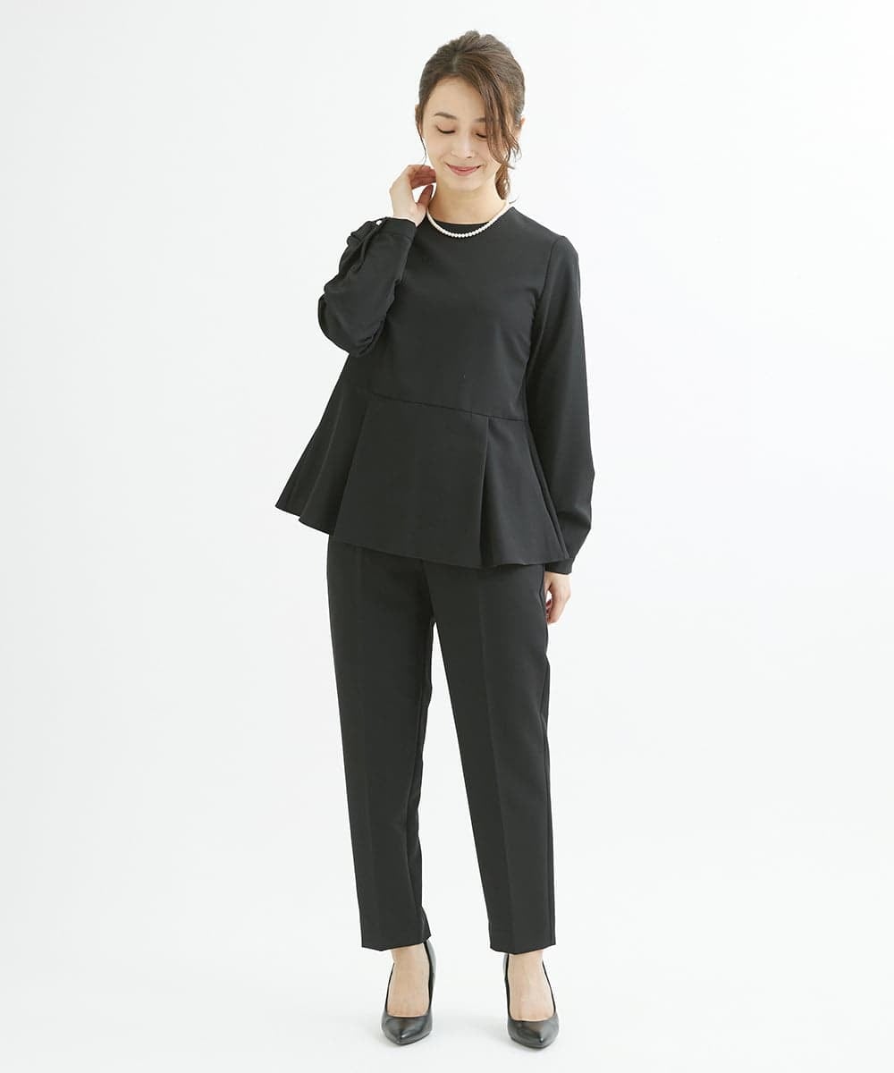 F1BJS34130 MK MICHEL KLEIN(小さいサイズ)(メゾン ドゥ サンク) 【小さいサイズ】ペプラムシルエットブラウス/洗える モカ
