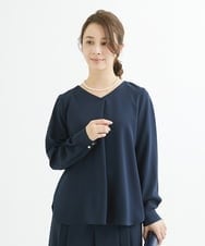 F1BJU33130 MK MICHEL KLEIN(小さいサイズ)(メゾン ドゥ サンク) 【小さいサイズ】タックVネックブラウス/洗える ネイビー