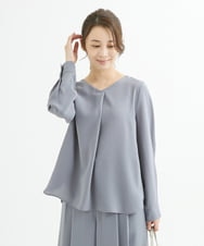 F1BJU33130 MK MICHEL KLEIN(小さいサイズ)(メゾン ドゥ サンク) 【小さいサイズ】タックVネックブラウス/洗える ブルーグレー