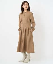 F1EBD57230 MK MICHEL KLEIN(小さいサイズ)(メゾン ドゥ サンク) 【小さいサイズ】ウエストタックデザインワンピース/洗濯機で洗える キャメル