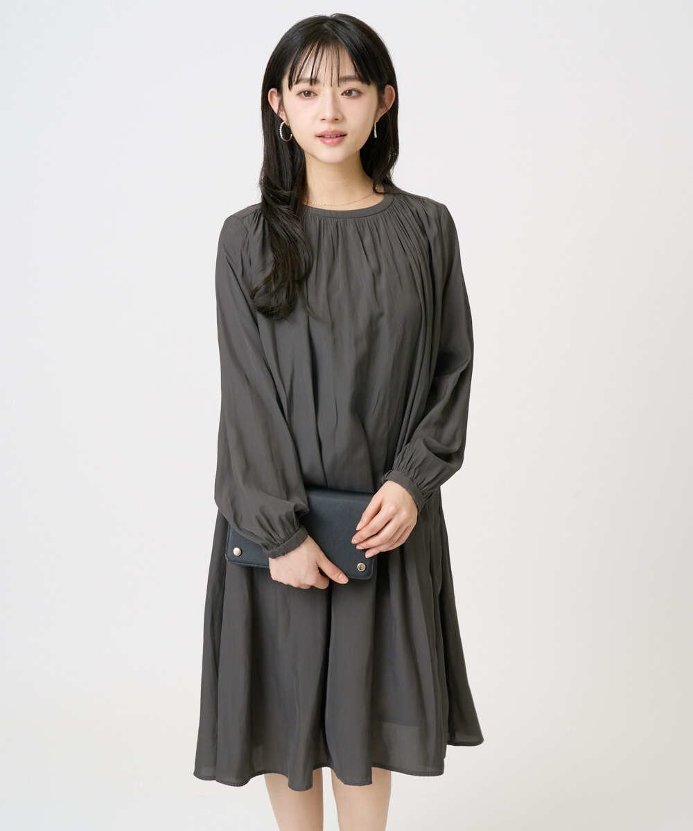 F1EGD26210 MK MICHEL KLEIN(小さいサイズ)(メゾン ドゥ サンク) 【小さいサイズ】サテンギャザーワンピース/洗える パープル