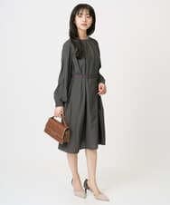 F1EGD26210 MK MICHEL KLEIN(小さいサイズ)(メゾン ドゥ サンク) 【小さいサイズ】サテンギャザーワンピース/洗える パープル