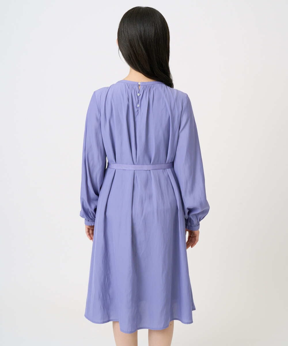 F1EGD26210 MK MICHEL KLEIN(小さいサイズ)(メゾン ドゥ サンク) 【小さいサイズ】サテンギャザーワンピース/洗える パープル