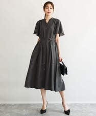 F1EGD58210 MK MICHEL KLEIN(小さいサイズ)(メゾン ドゥ サンク) 【小さいサイズ】[洗える]フレアースリーブ ベルト付きワンピース ダークグレー