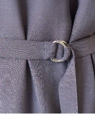F1EJA76200 MK MICHEL KLEIN(小さいサイズ)(メゾン ドゥ サンク) 【小さいサイズ】ベルト付きキーネックワンピース/洗える パープル