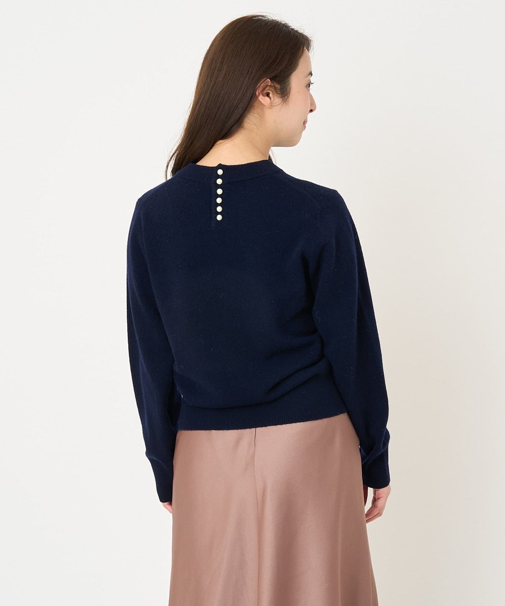 F1FAV09150 MK MICHEL KLEIN(小さいサイズ)(メゾン ドゥ サンク) 【小さいサイズ】airwoolパール調釦バックデザインニット ピンク