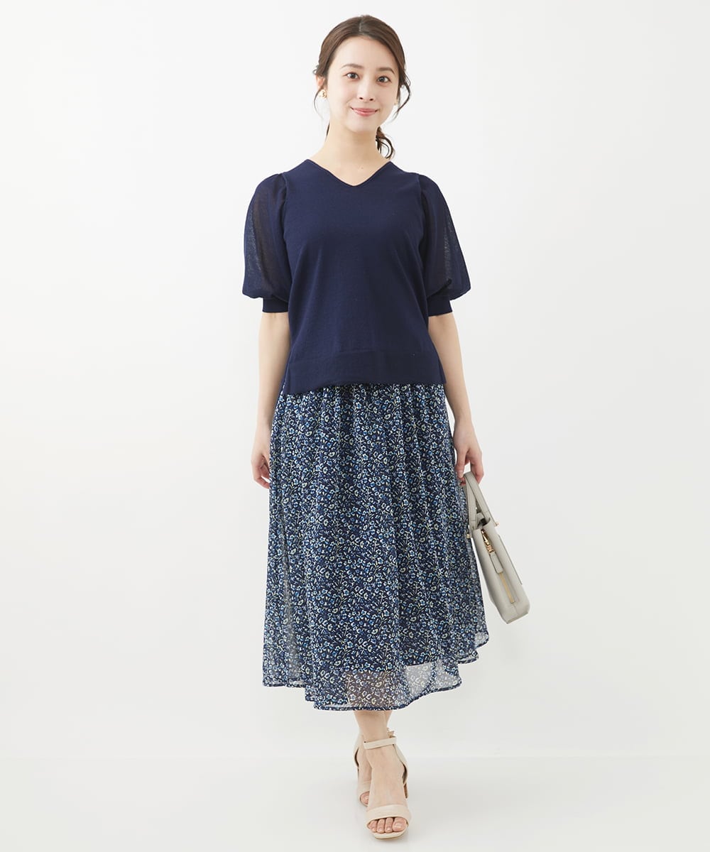 F1FGV46120 MK MICHEL KLEIN(小さいサイズ)(メゾン ドゥ サンク) 【小さいサイズ】シアーパフスリーブVネックニット/洗える ブルー