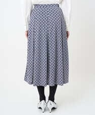 F1HAD03150 MK MICHEL KLEIN(小さいサイズ)(メゾン ドゥ サンク) 【小さいサイズ】スクエア幾何柄フレアースカート/洗濯機で洗える グレイッシュブルー