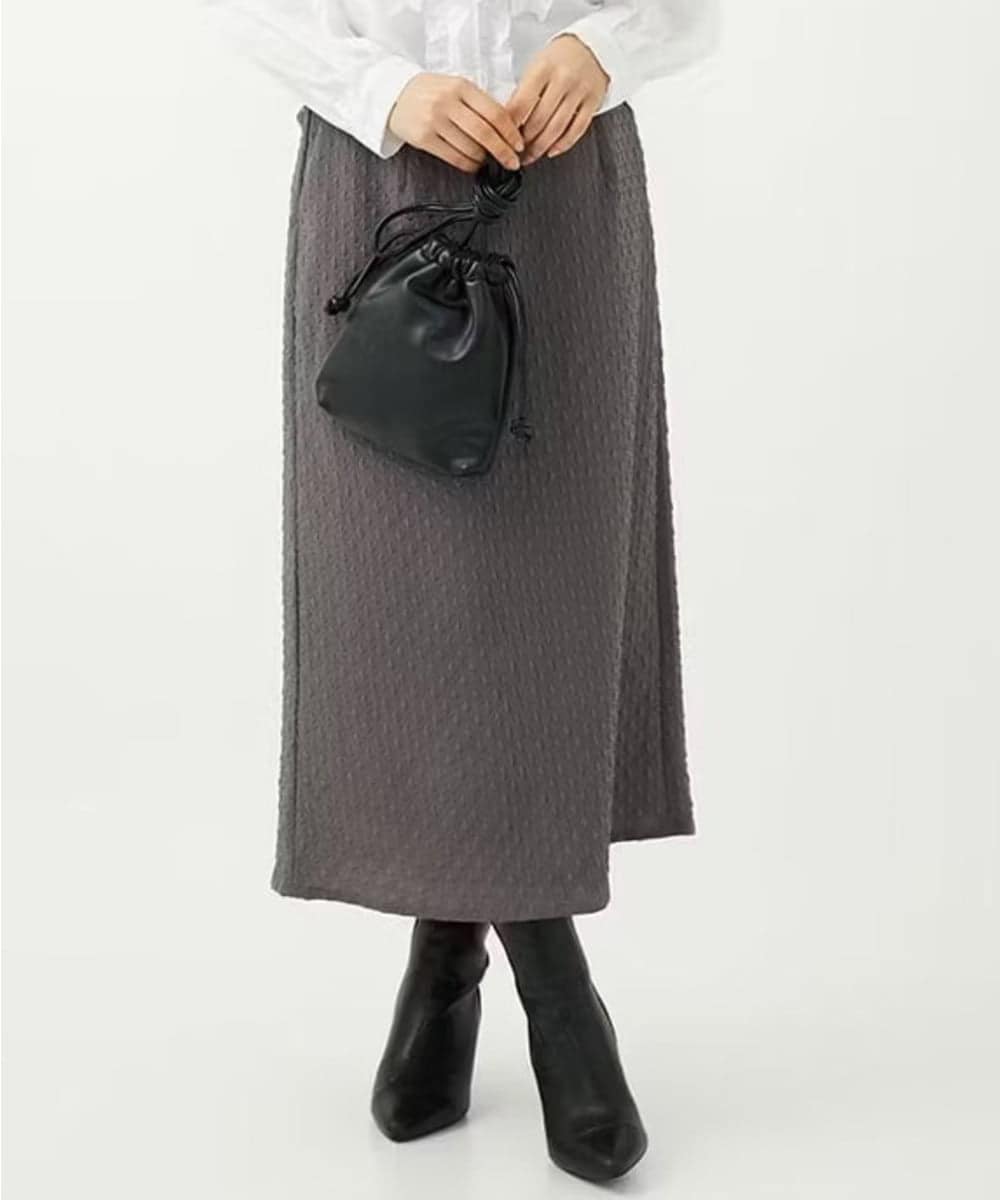 F1HAD30150 MK MICHEL KLEIN(小さいサイズ)(メゾン ドゥ サンク) 【小さいサイズ】エンボス加工ナロースカート/洗える ダークグレー