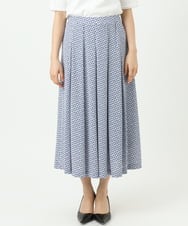 F1HGD04150 MK MICHEL KLEIN(小さいサイズ)(メゾン ドゥ サンク) 【小さいサイズ】幾何柄ジャージータックスカート/洗濯機で洗える ライトブルー