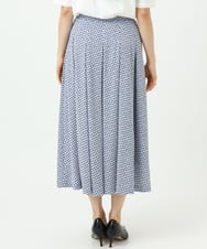 F1HGD04150 MK MICHEL KLEIN(小さいサイズ)(メゾン ドゥ サンク) 【小さいサイズ】幾何柄ジャージータックスカート/洗濯機で洗える ライトブルー