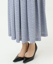 F1HGD04150 MK MICHEL KLEIN(小さいサイズ)(メゾン ドゥ サンク) 【小さいサイズ】幾何柄ジャージータックスカート/洗濯機で洗える ライトブルー