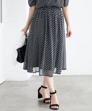 F1HGD06140 MK MICHEL KLEIN(小さいサイズ)(メゾン ドゥ サンク) 【小さいサイズ】幾何柄シフォンスカート/丈の長さが選べる/洗濯機で洗える/セットアップ対応 ブラック
