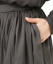 F1HGD35150 MK MICHEL KLEIN(小さいサイズ)(メゾン ドゥ サンク) 【小さいサイズ】サテンプリーツスカート/UVカット/洗える ダークグレー