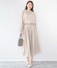 F1HGD35150 MK MICHEL KLEIN(小さいサイズ)(メゾン ドゥ サンク) 【小さいサイズ】サテンプリーツスカート/UVカット/洗える ダークグレー