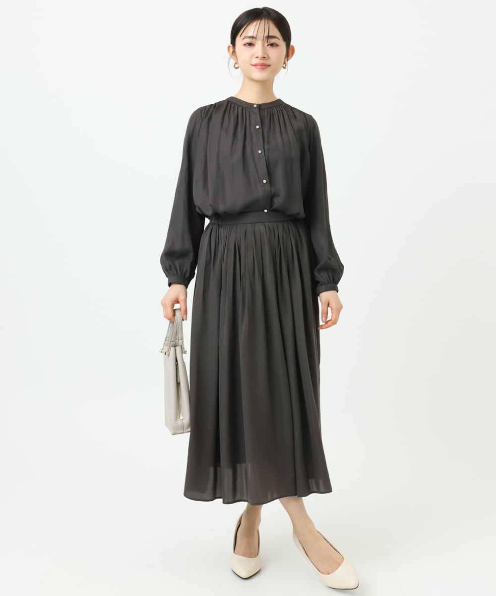 F1HGD35150 MK MICHEL KLEIN(小さいサイズ)(メゾン ドゥ サンク) 【小さいサイズ】サテンプリーツスカート/UVカット/洗える ダークグレー