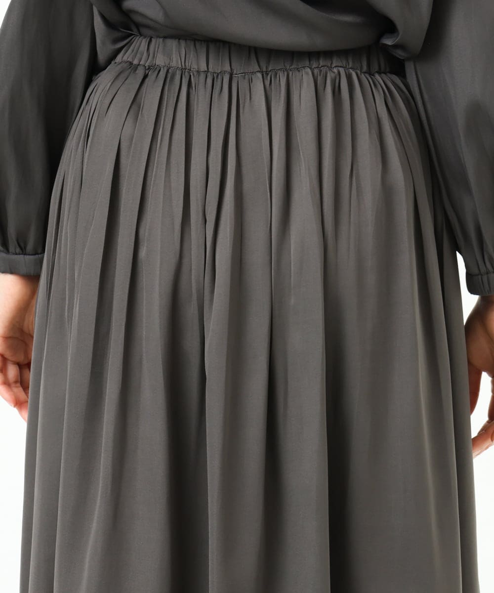 F1HGD35150 MK MICHEL KLEIN(小さいサイズ)(メゾン ドゥ サンク) 【小さいサイズ】サテンプリーツスカート/UVカット/洗える ダークグレー