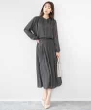 F1HGD35150 MK MICHEL KLEIN(小さいサイズ)(メゾン ドゥ サンク) 【小さいサイズ】サテンプリーツスカート/UVカット/洗える ダークグレー