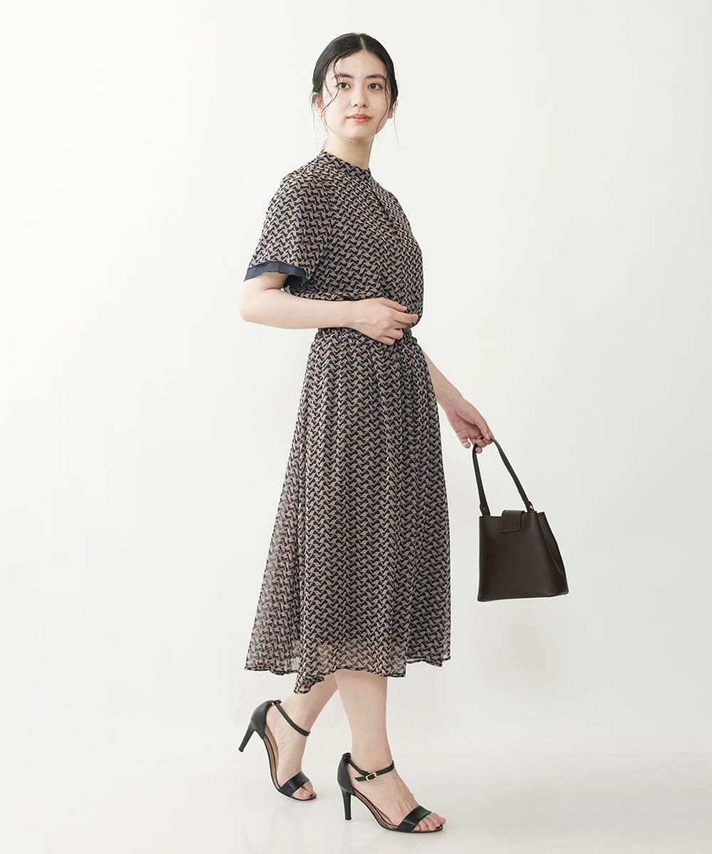 F1HIP04140 MK MICHEL KLEIN(小さいサイズ)(メゾン ドゥ サンク) 【小さいサイズ】幾何柄シフォンスカート/洗える マスタード