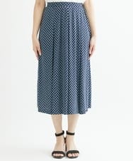 F1HIS02140 MK MICHEL KLEIN(小さいサイズ)(メゾン ドゥ サンク) 【小さいサイズ】柄ジャージータックフレアスカート/洗える ブルー