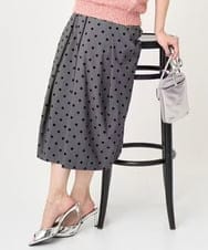 F1HJA82170 MK MICHEL KLEIN(小さいサイズ)(メゾン ドゥ サンク) 【小さいサイズ】フロッキードット柄タックスカート/洗える グレー