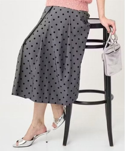 F1HJA82170 MK MICHEL KLEIN(小さいサイズ) 【小さいサイズ】フロッキードット柄タックスカート/洗える