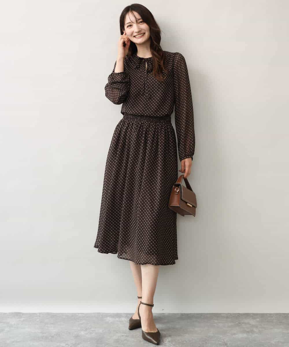 F1HJD39150 MK MICHEL KLEIN(小さいサイズ)(メゾン ドゥ サンク) 【小さいサイズ】[セットアップ］[洗える]スクエア幾何柄シフォンスカート ブルーグリーン