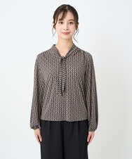 F1KAD40140 MK MICHEL KLEIN(小さいサイズ)(メゾン ドゥ サンク) 【小さいサイズ】スクエア幾何柄ボウタイカットソー/洗濯機で洗える ダークブラウン