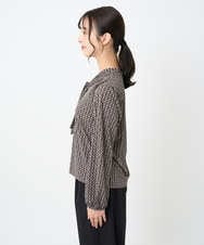 F1KAD40140 MK MICHEL KLEIN(小さいサイズ)(メゾン ドゥ サンク) 【小さいサイズ】スクエア幾何柄ボウタイカットソー/洗濯機で洗える ダークブラウン