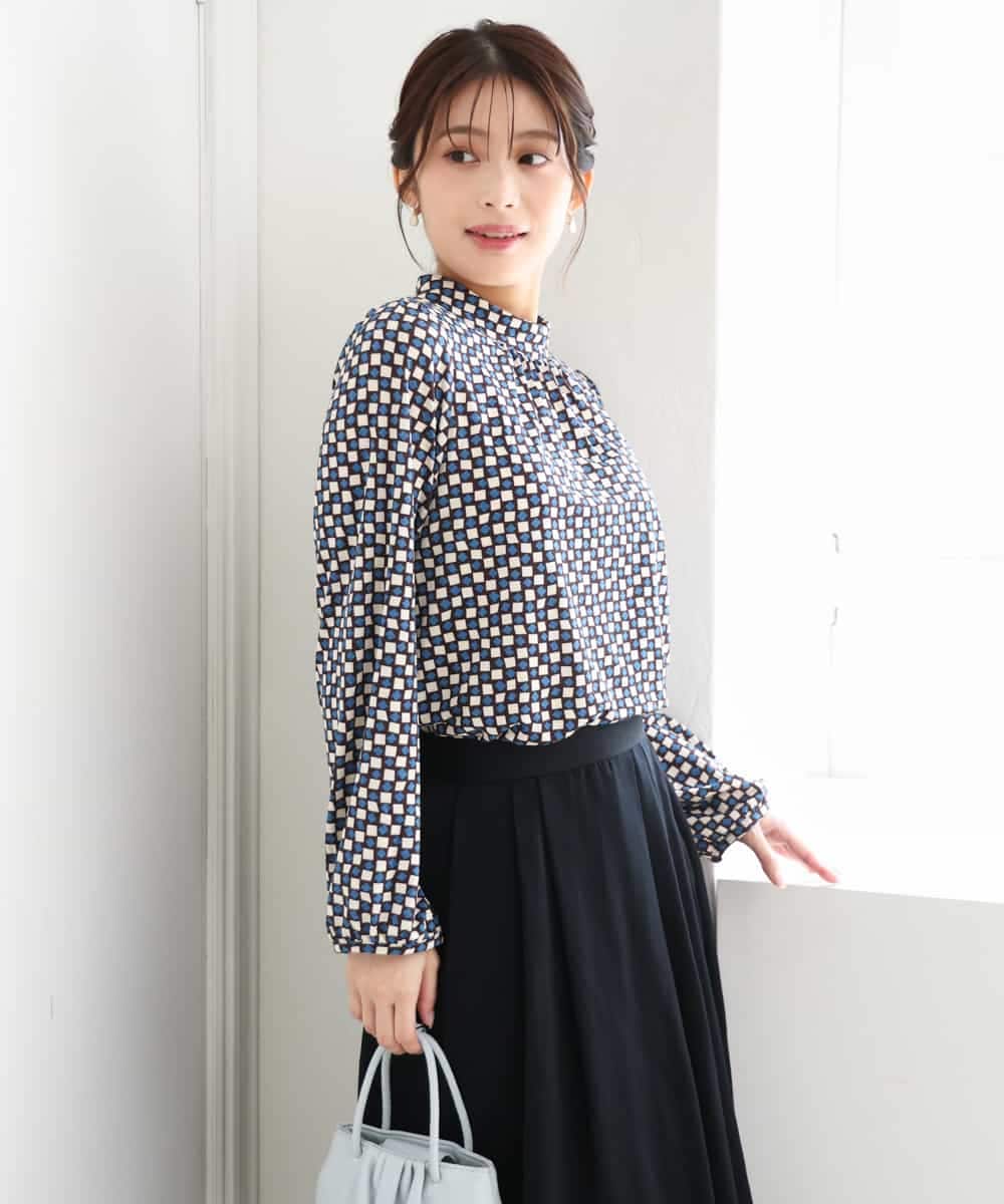 F1KAG46140 MK MICHEL KLEIN(小さいサイズ)(メゾン ドゥ サンク) 【小さいサイズ】[洗える]スクエア幾何柄スタンドネックカットソー ブラウン