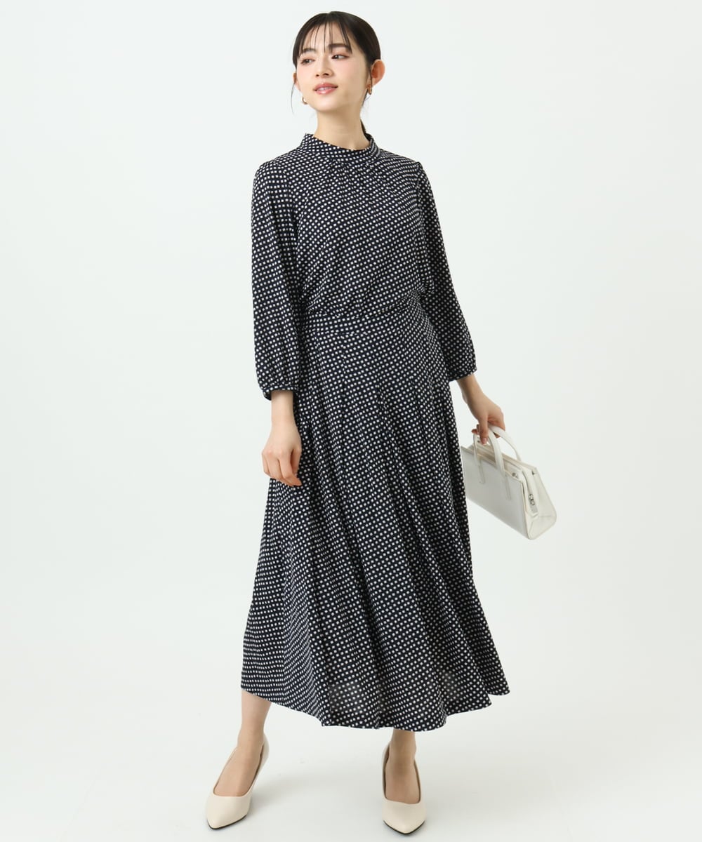 F1KGD31140 MK MICHEL KLEIN(小さいサイズ)(メゾン ドゥ サンク) 【小さいサイズ】幾何柄ジャージーカットソー/洗濯機で洗える ライトブルー