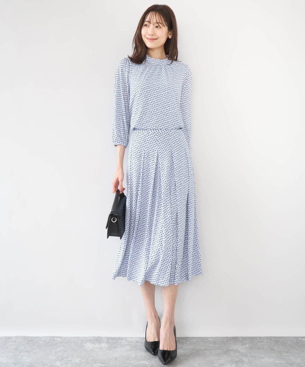 F1KGD31140 MK MICHEL KLEIN(小さいサイズ)(メゾン ドゥ サンク) 【小さいサイズ】幾何柄ジャージーカットソー/洗濯機で洗える ライトブルー