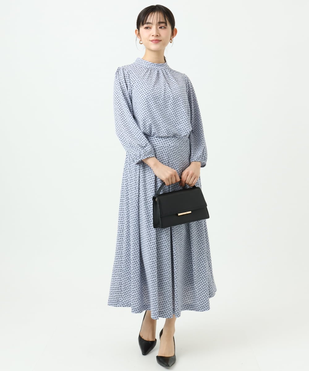 F1KGD31140 MK MICHEL KLEIN(小さいサイズ)(メゾン ドゥ サンク) 【小さいサイズ】幾何柄ジャージーカットソー/洗濯機で洗える ライトブルー