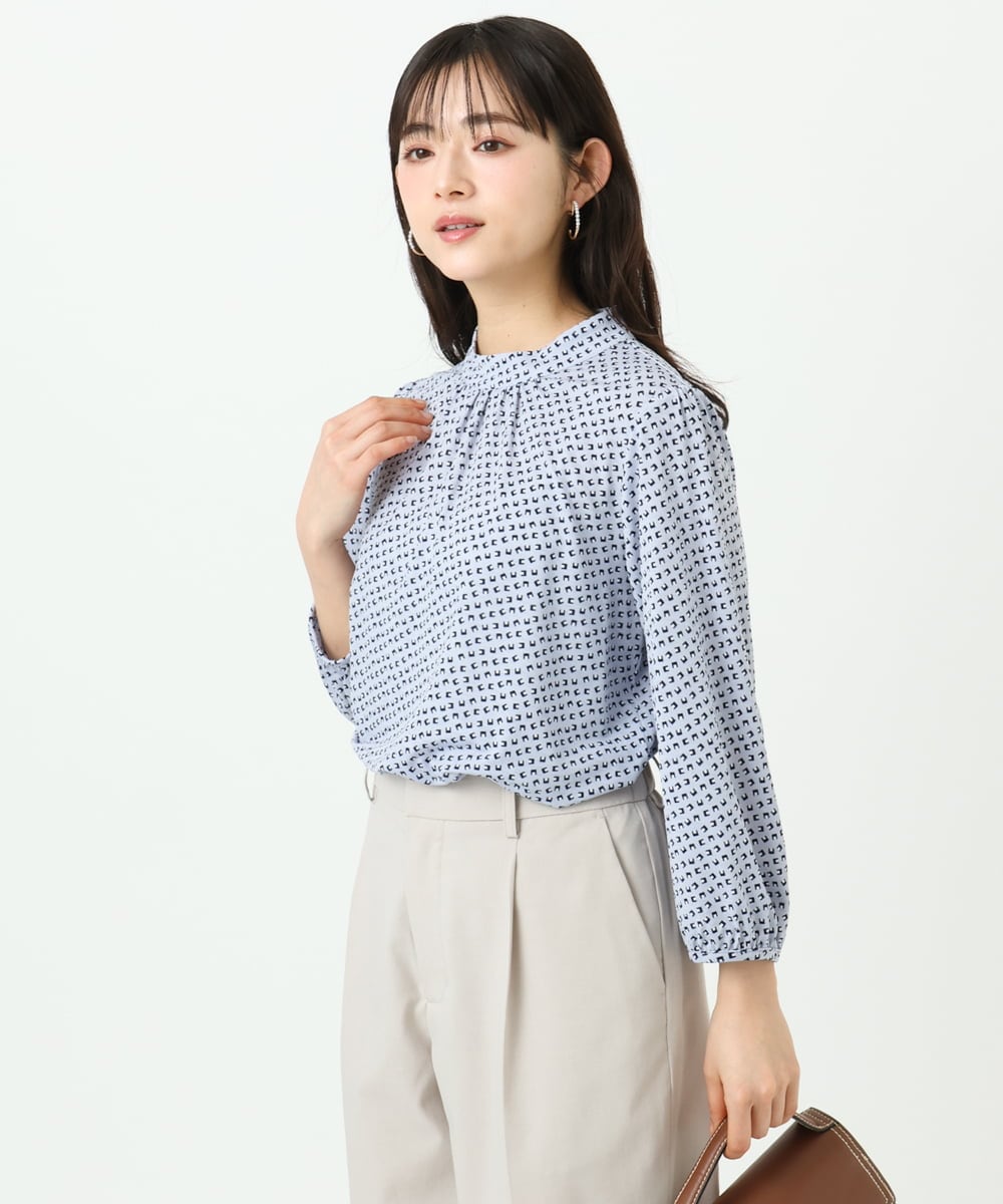 F1KGD31140 MK MICHEL KLEIN(小さいサイズ)(メゾン ドゥ サンク) 【小さいサイズ】幾何柄ジャージーカットソー/洗濯機で洗える ライトブルー