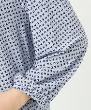 F1KGD31140 MK MICHEL KLEIN(小さいサイズ)(メゾン ドゥ サンク) 【小さいサイズ】幾何柄ジャージーカットソー/洗濯機で洗える ライトブルー