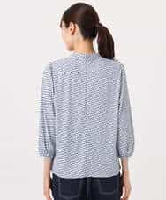 F1KGD31140 MK MICHEL KLEIN(小さいサイズ)(メゾン ドゥ サンク) 【小さいサイズ】幾何柄ジャージーカットソー/洗濯機で洗える ライトブルー