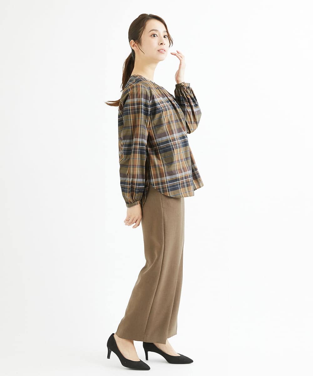 F1LAV46160 MK MICHEL KLEIN(小さいサイズ)(メゾン ドゥ サンク) 【小さいサイズ】パウダーツイルストレッチワイドパンツ/洗える モカ