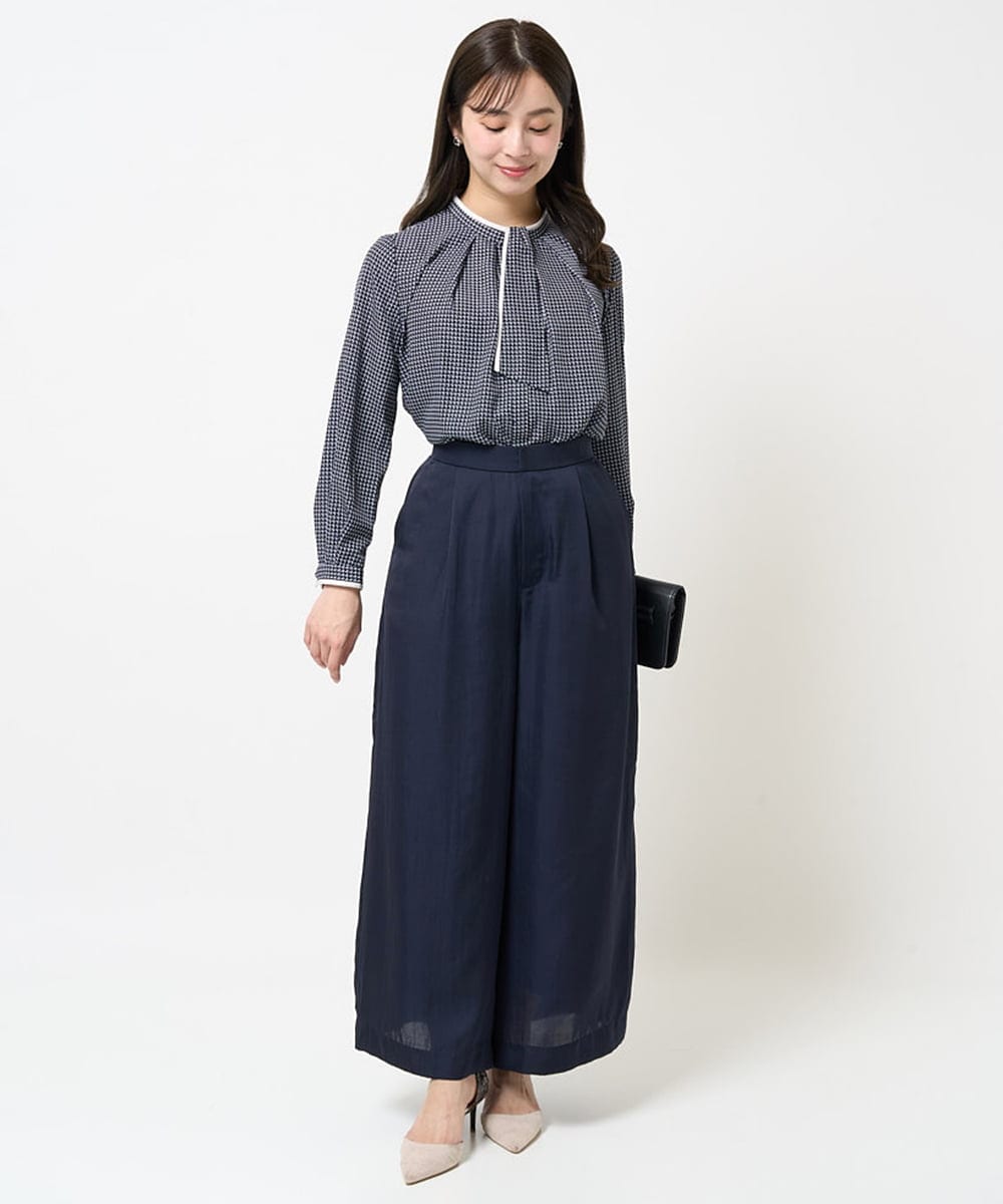 F1LGA32170 MK MICHEL KLEIN(小さいサイズ)(メゾン ドゥ サンク) 【小さいサイズ】サテンワイドシルエットパンツ/洗える ネイビー