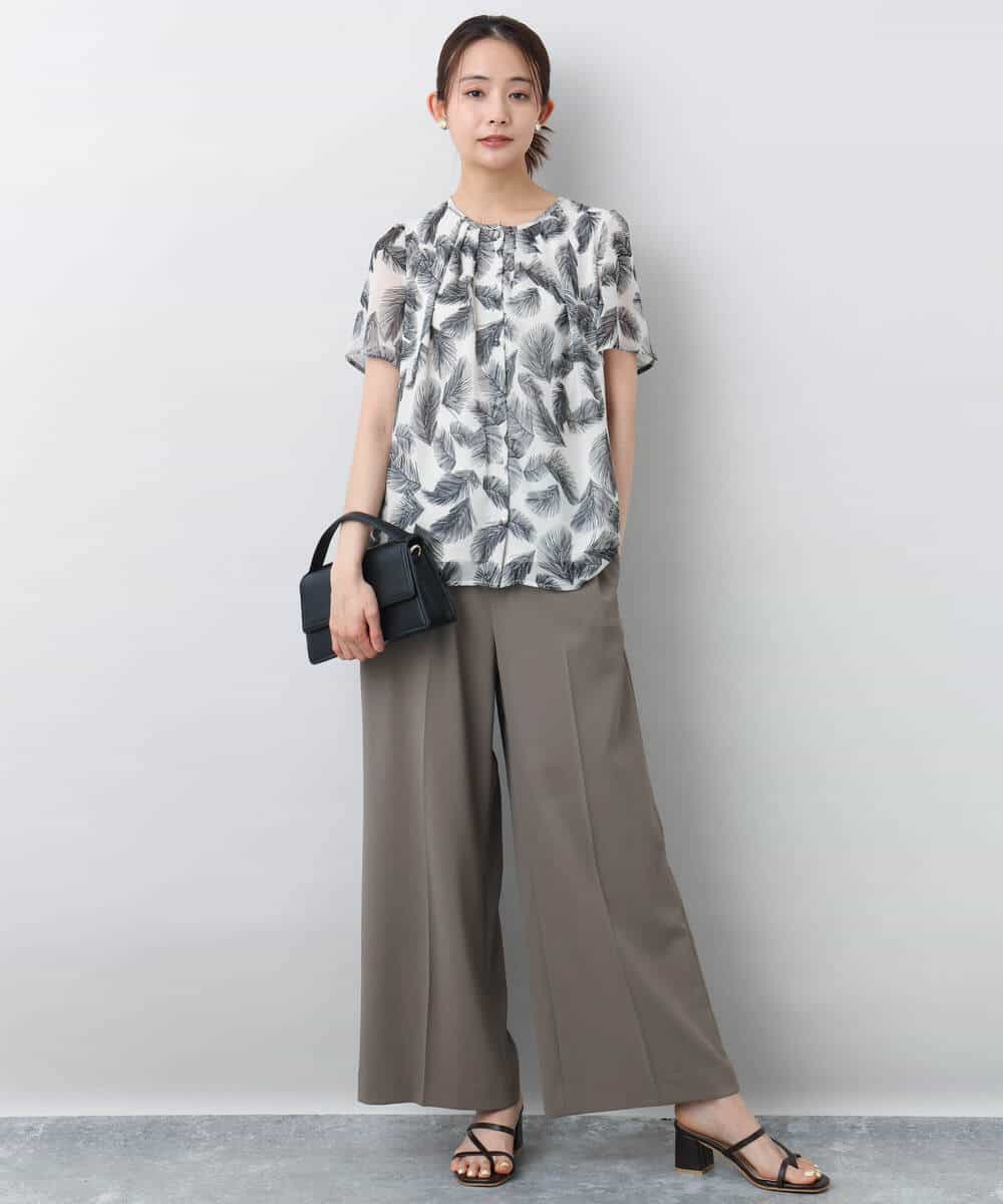 F1LJA75160 MK MICHEL KLEIN(小さいサイズ)(メゾン ドゥ サンク) 【小さいサイズ】センタープレス入りストレートワイドパンツ/UVカット/接触冷感/速乾/洗える ライトグレー