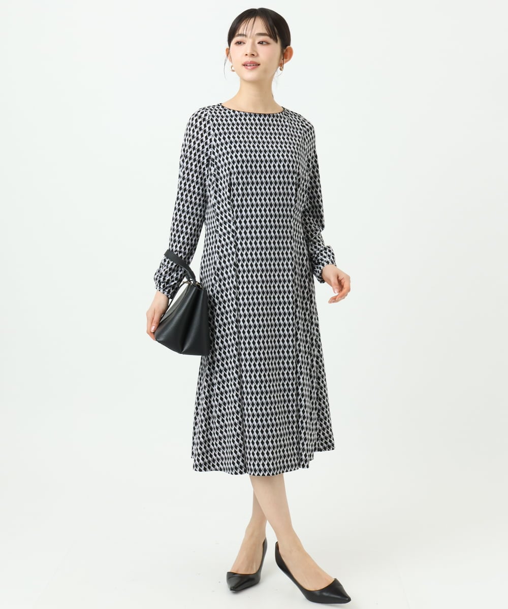 F1PGD20190 MK MICHEL KLEIN(小さいサイズ)(メゾン ドゥ サンク) 【小さいサイズ】[イージーケア]幾何柄ジャージーワンピース/洗濯機で洗える ブラック