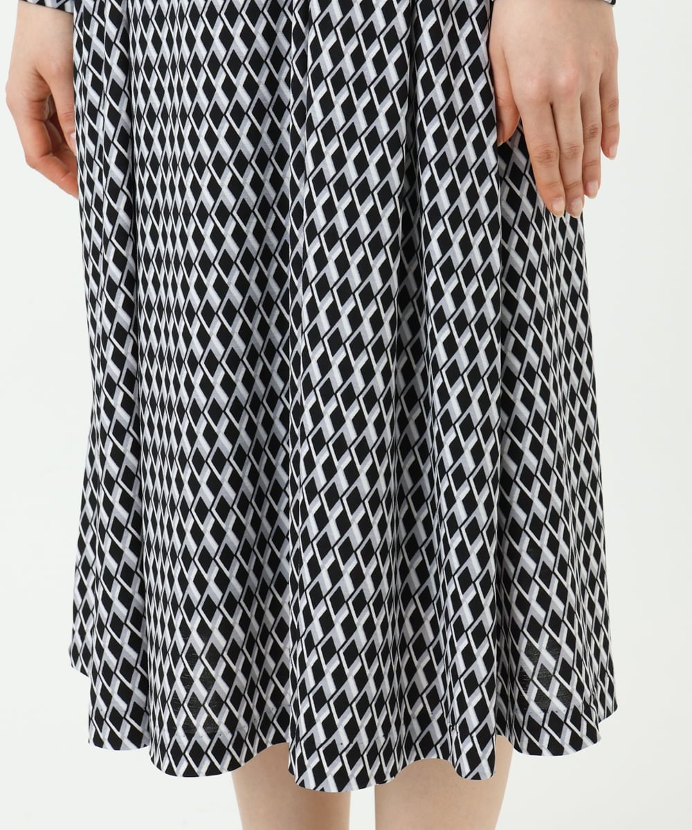 F1PGD20190 MK MICHEL KLEIN(小さいサイズ)(メゾン ドゥ サンク) 【小さいサイズ】[イージーケア]幾何柄ジャージーワンピース/洗濯機で洗える ブラック