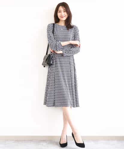 F1PGD20190 MK MICHEL KLEIN(小さいサイズ) 【小さいサイズ】[イージーケア]幾何柄ジャージーワンピース/洗濯機で洗える