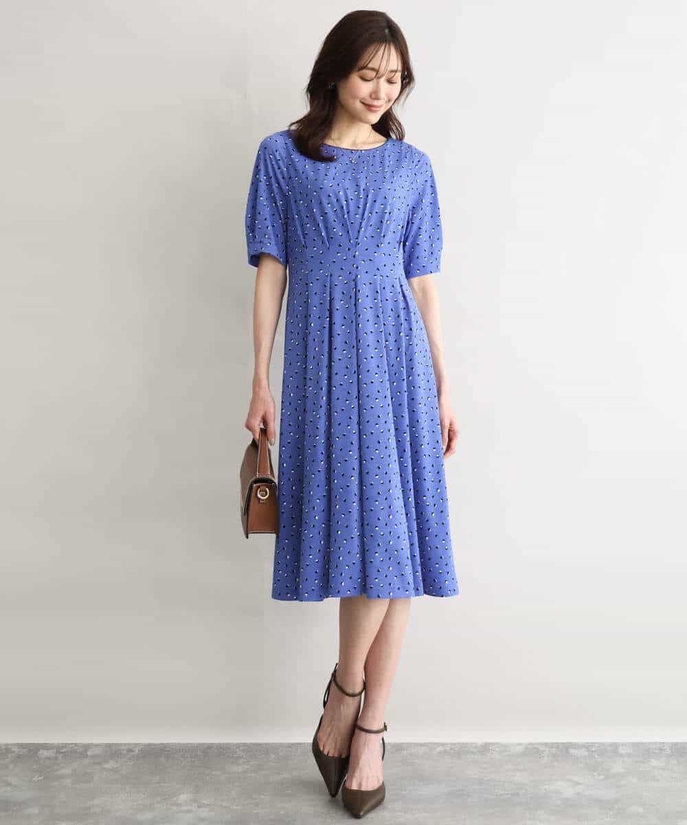 F1PGD50190 MK MICHEL KLEIN(小さいサイズ)(メゾン ドゥ サンク) 【小さいサイズ】[イージーケア/洗濯機で洗える]タックデザインジャージーワンピース ブルー