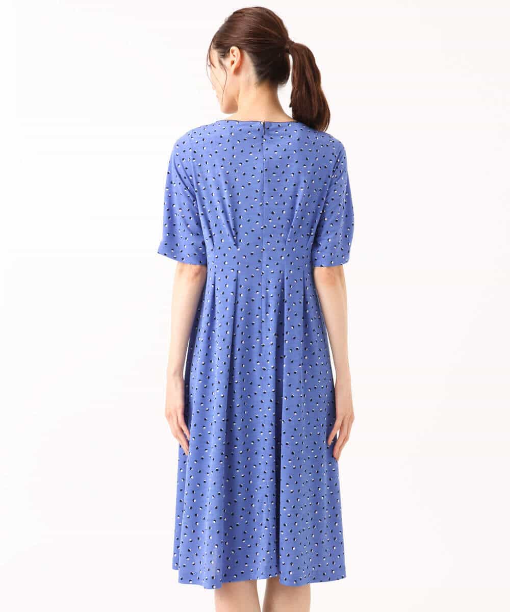 F1PGD50190 MK MICHEL KLEIN(小さいサイズ)(メゾン ドゥ サンク) 【小さいサイズ】[イージーケア/洗濯機で洗える]タックデザインジャージーワンピース ブルー